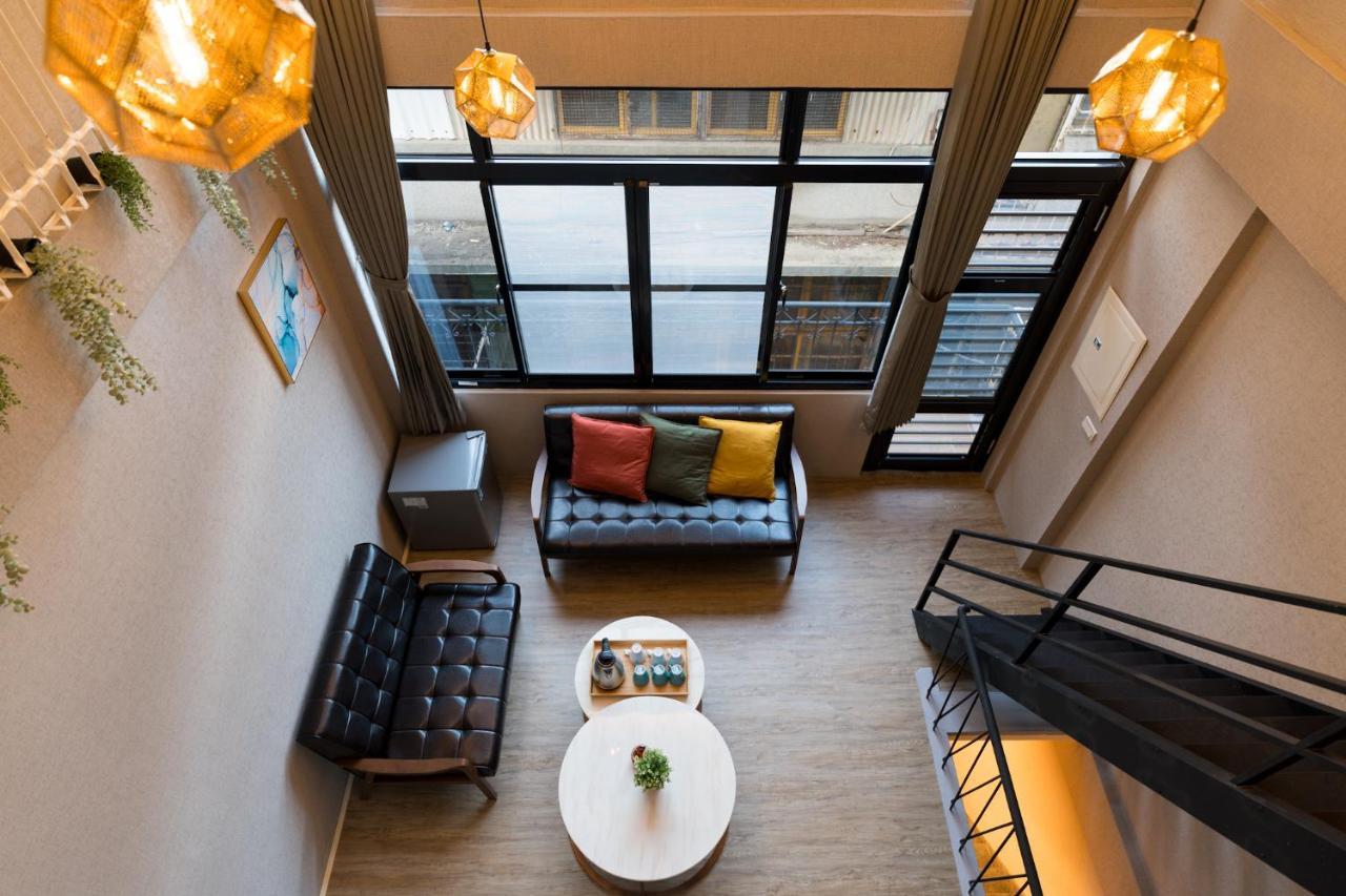 Reise Guesthouse 喜遊旅宿 ゲストハウス 旅マニア Tainan Extérieur photo